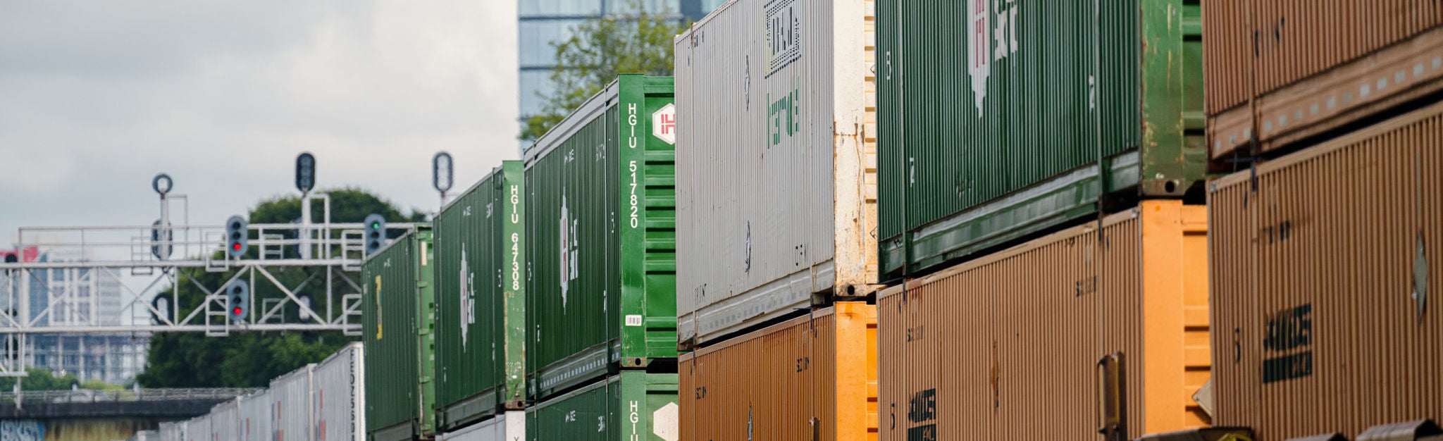 Powering Customer Growth Half Hero customers-freight-moves-intermodal-containers-through a city